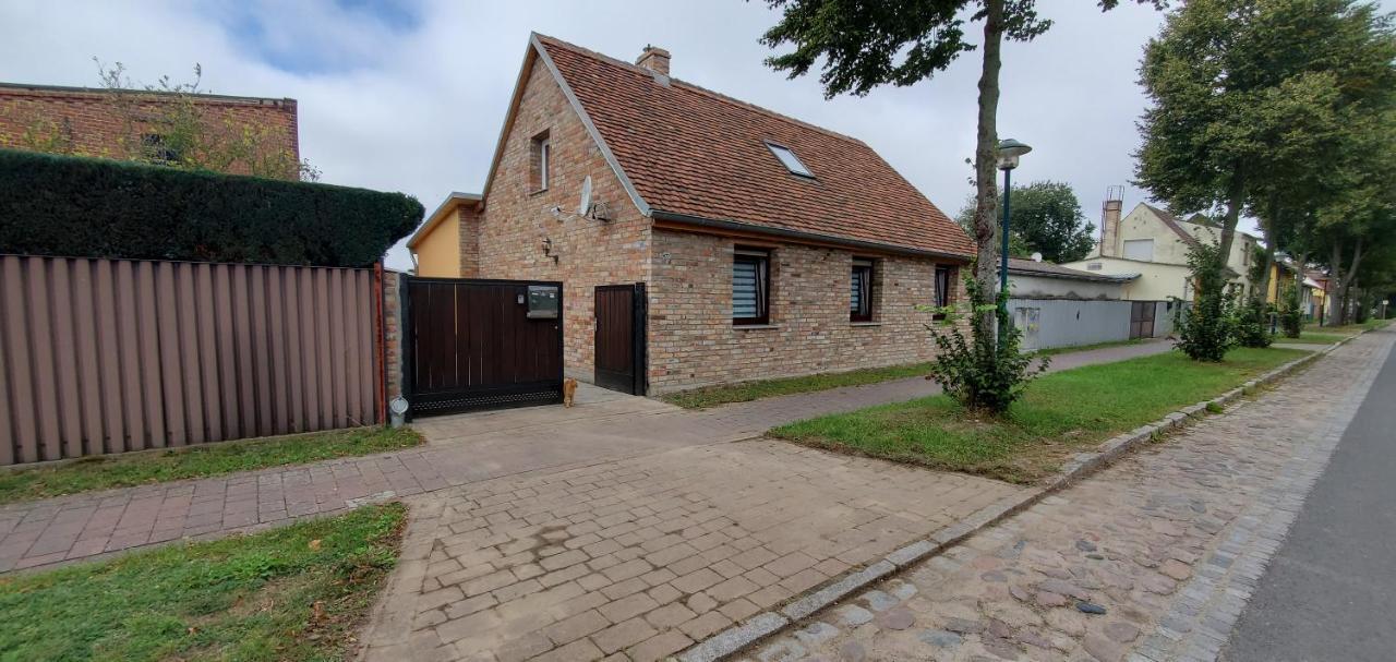 Haus Oderbruch Neulewin Exterior foto